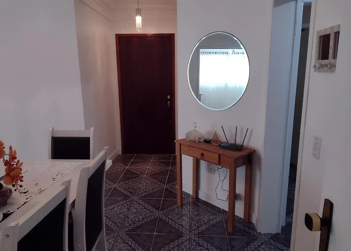 Apartamento A Uma Quadra Do Mar